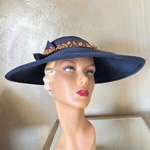 HEAVENLY 1950s' NAVY WIDE BRIM HAT + BOWS & TAN FABRIC FLOWERS
